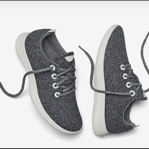 Allbirds Tuke Jo Wool Runner Shoes (womens size 7)